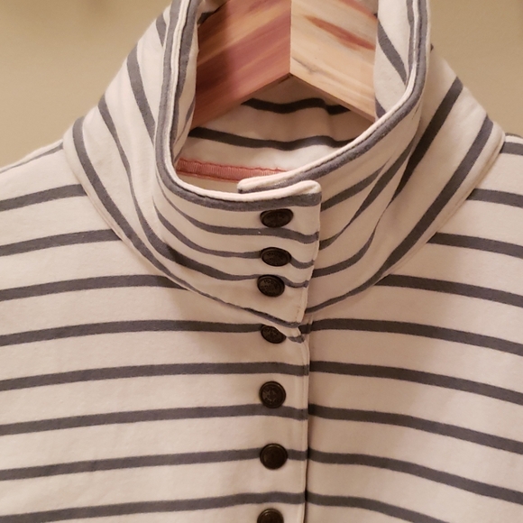 Toggi funnel neck sweatshirt US 6 - Picture 2 of 4